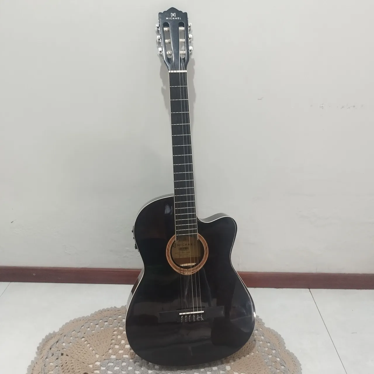 Vende-se violão elétrico Michael