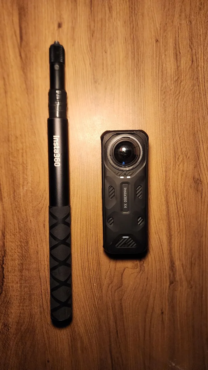 Insta360 X4 + Bastão de Selfie Original - Qualidade Impecável!