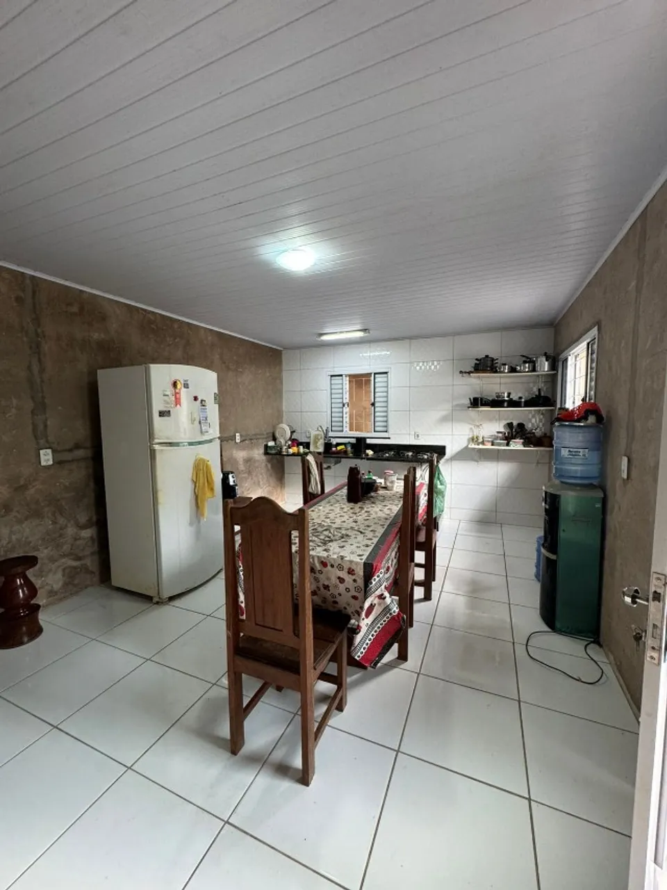 Casa ampla com 2 quartos na Cidade Operária  