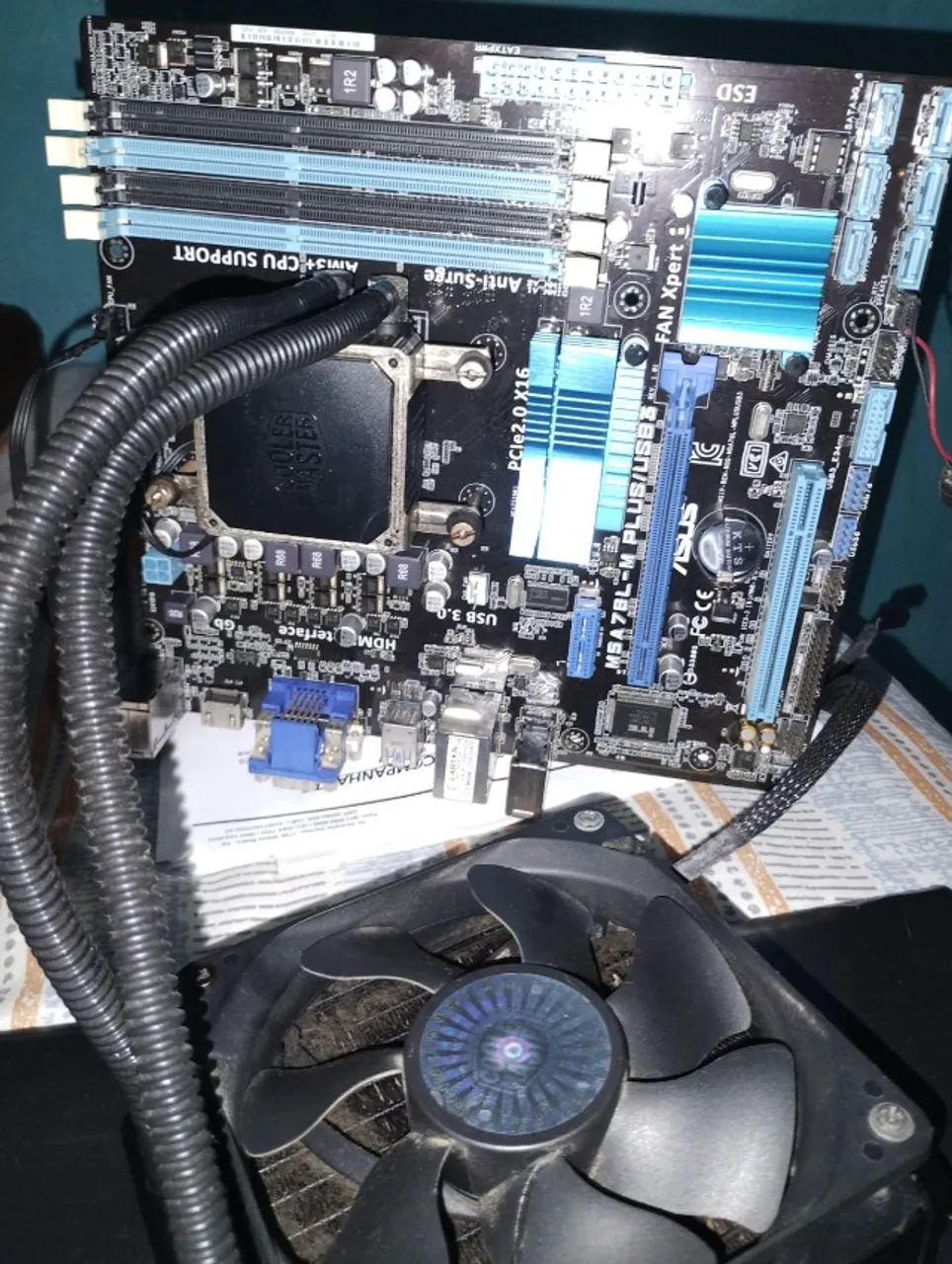 Kit Computador com Water Cooler: Placa + Processador + Memória