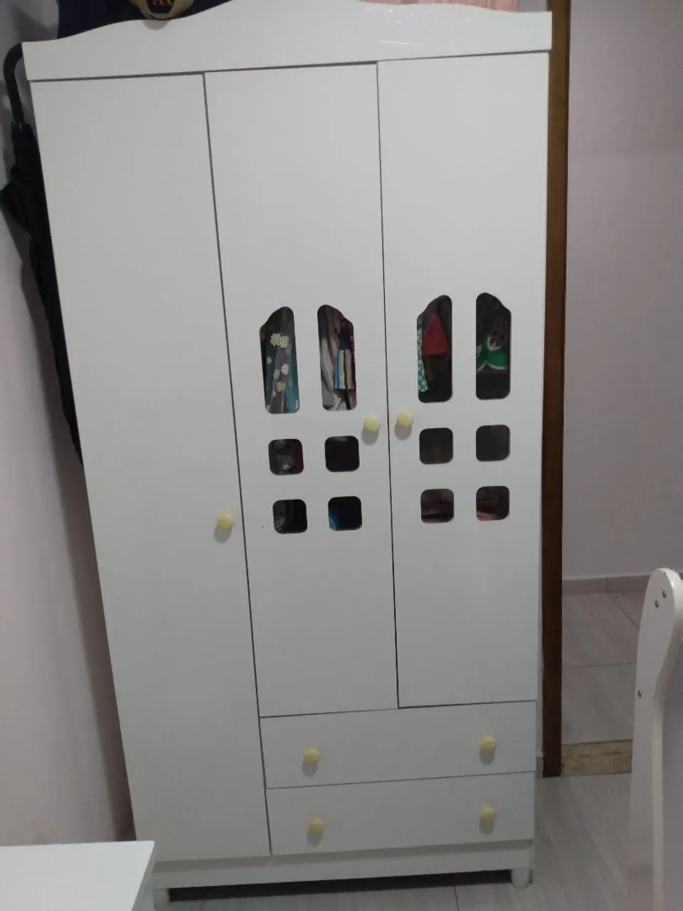 Guarda roupas e cômoda infantil
