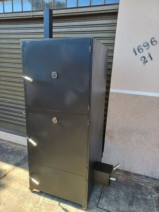 Defumador a Gás 1200 L Metalmay Black Pouco Usado