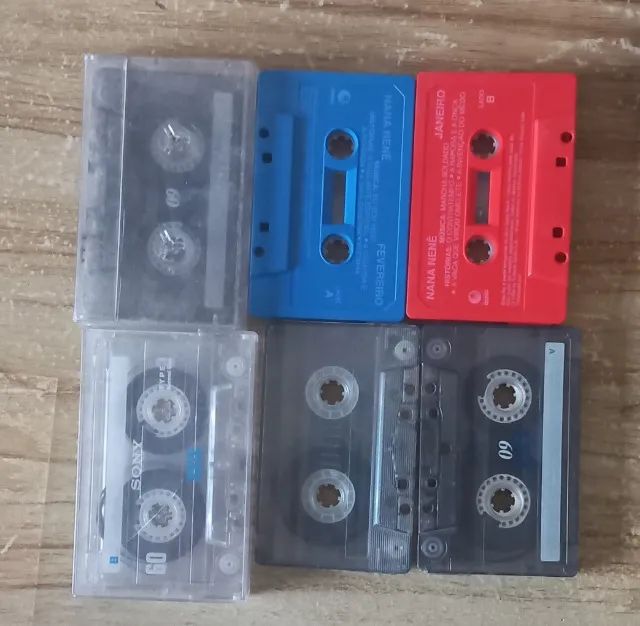  fitas cassetes com musicas sertaneja das antigas - Foto 4