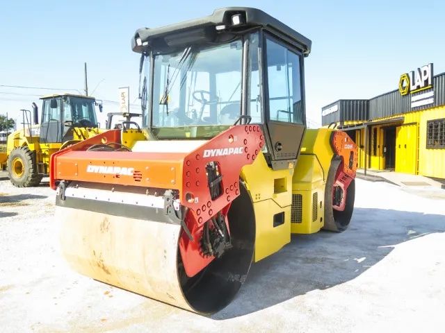 Rolo compactador Dynapac CC424 HF 2011 revisado - Foto 2