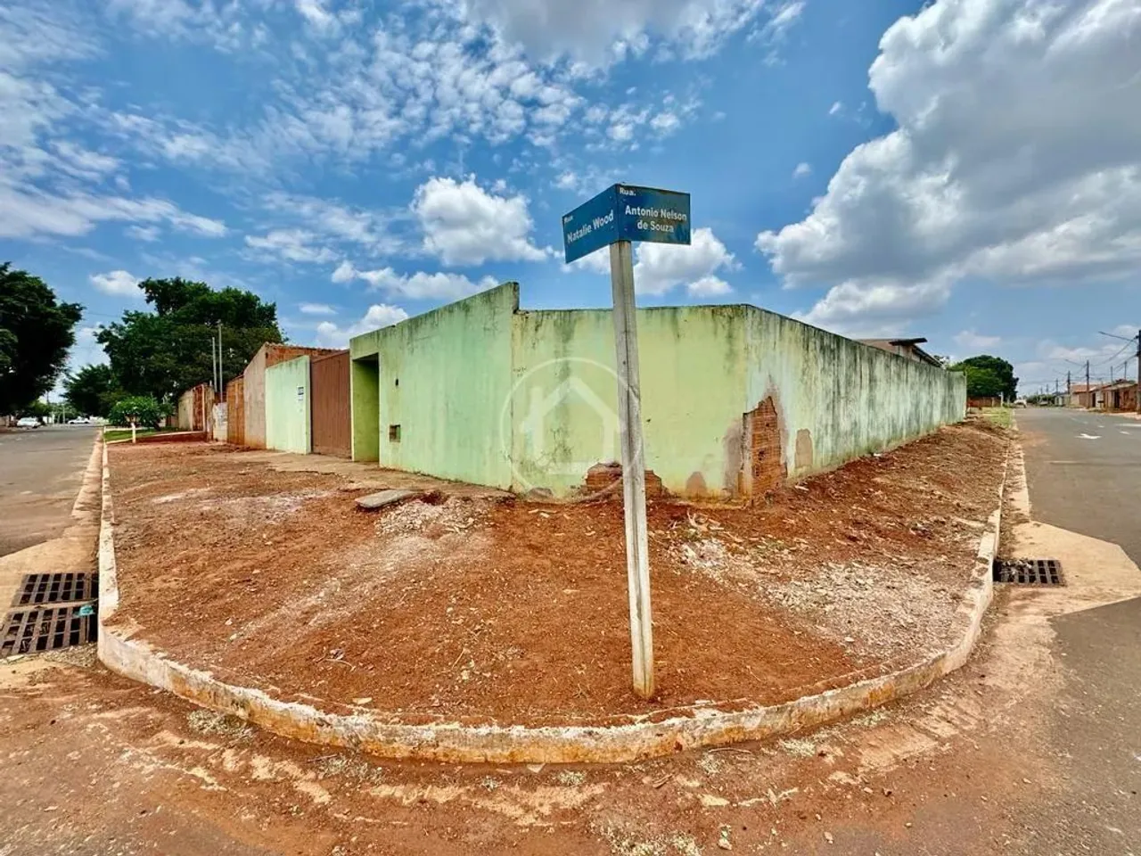TERRENO DE ESQUINA JARDIM CAMPO NOBRE