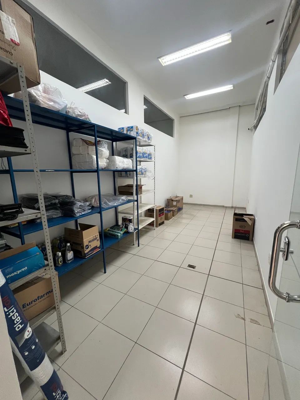 Aluga-se salas comerciais na Av. Cap Júlio Bezerra  - Foto 4