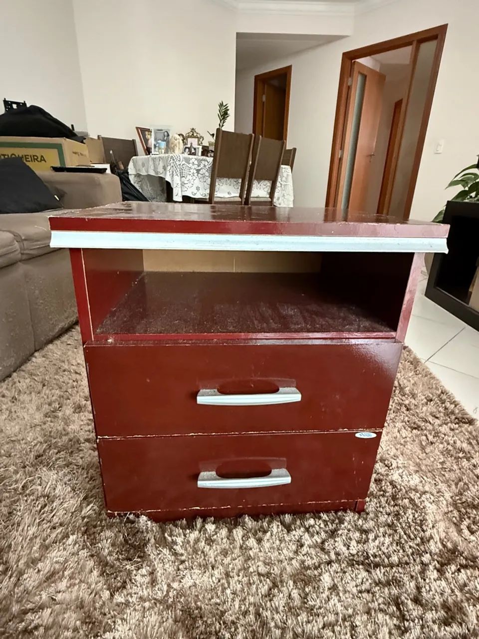 Mesa de cabeceira usada