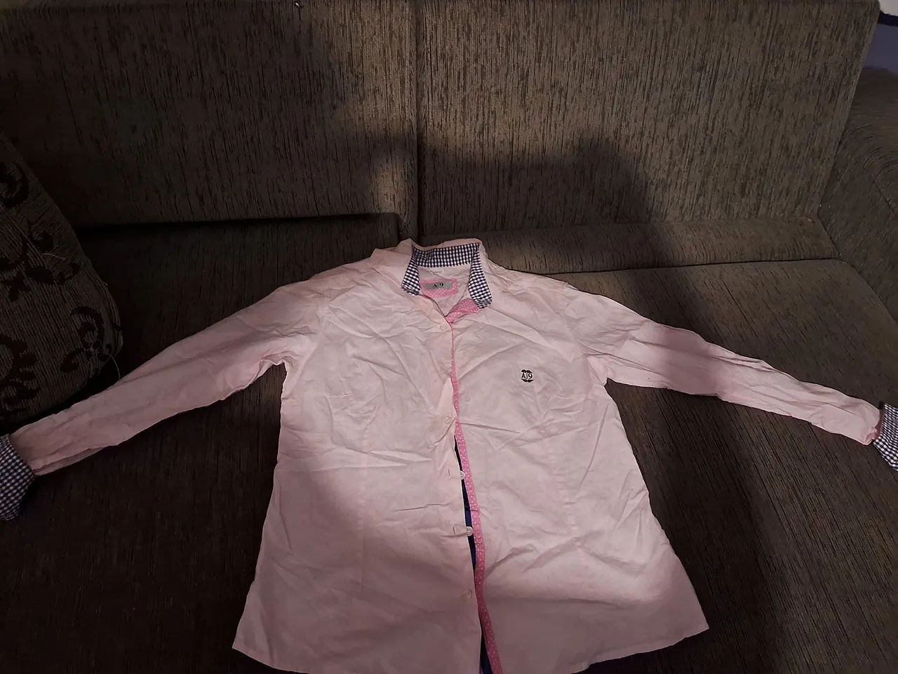 Camisa Rosa Manga Longa com Detalhes