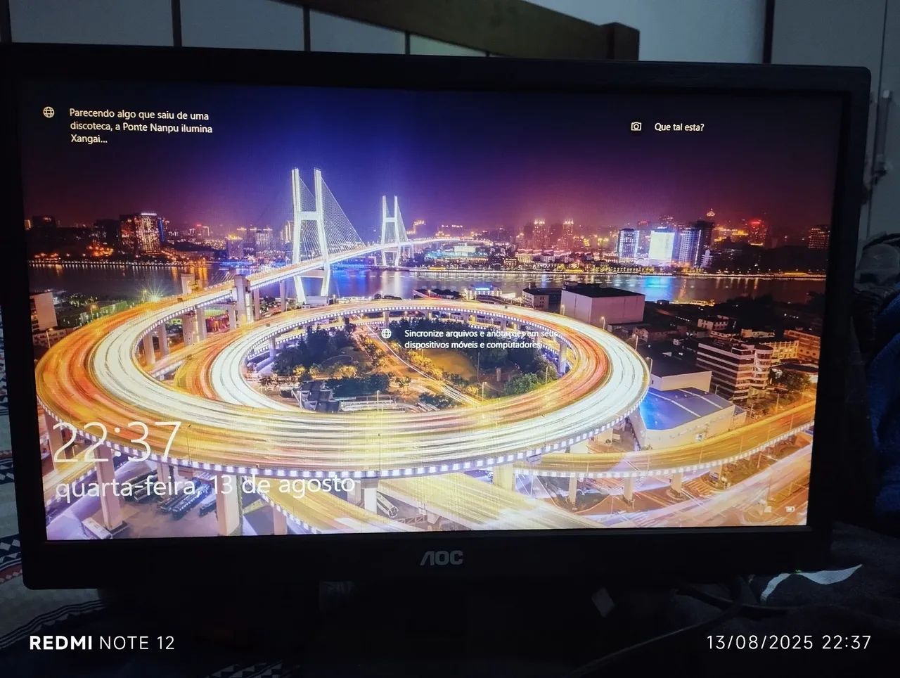 Monitor AOC