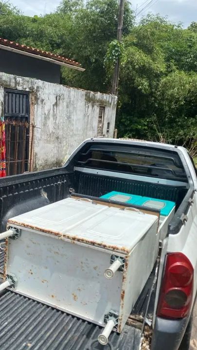 Fretes mudanças ,  retirada de entulhos ensacados , e móveis velhos   - Foto 2