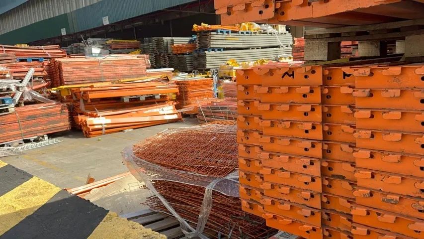 Porta Palete - Oportunidade! Montante 7,50m, Longarinas 2,30m Pronta entrega. Melhor preço - Foto 5