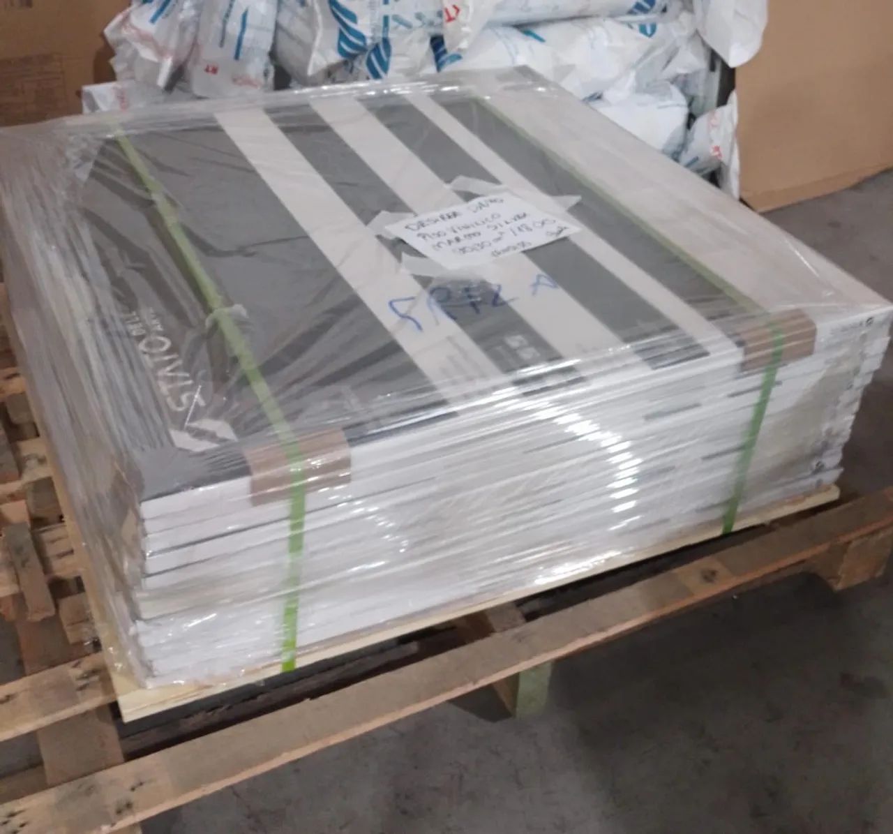 Piso vinílico Marmo Silver 90x90cm - Foto 4