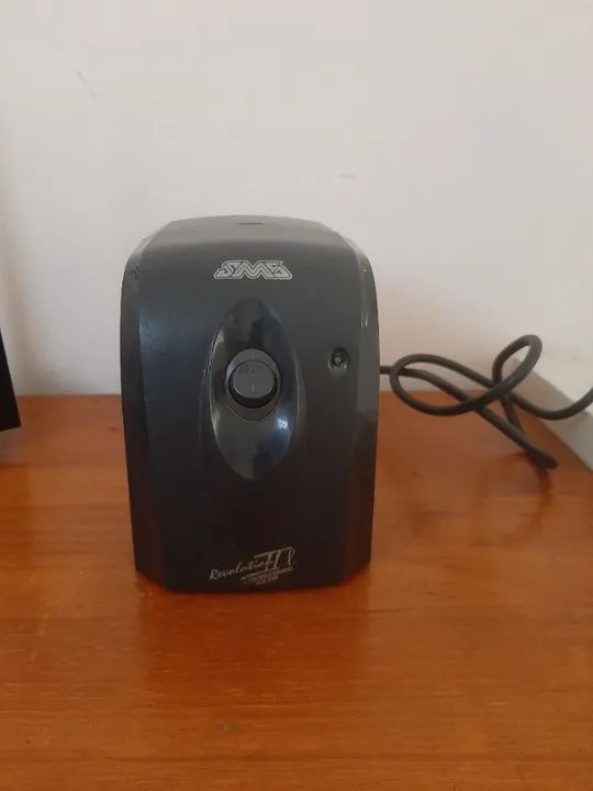 Estabilizador para computadores - 300 VA - Entrada bivolt 110/220V - Saída 110V - Foto 2