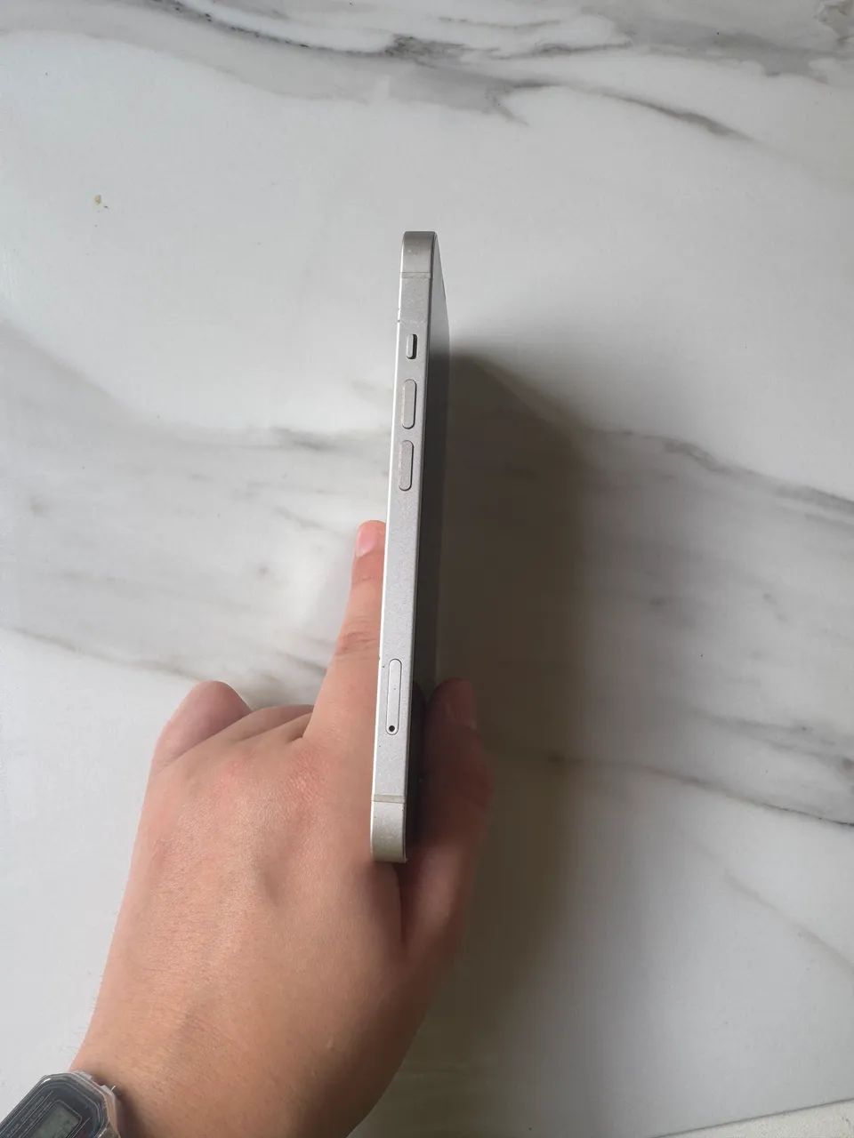 Iphone 13 25664315885191938124