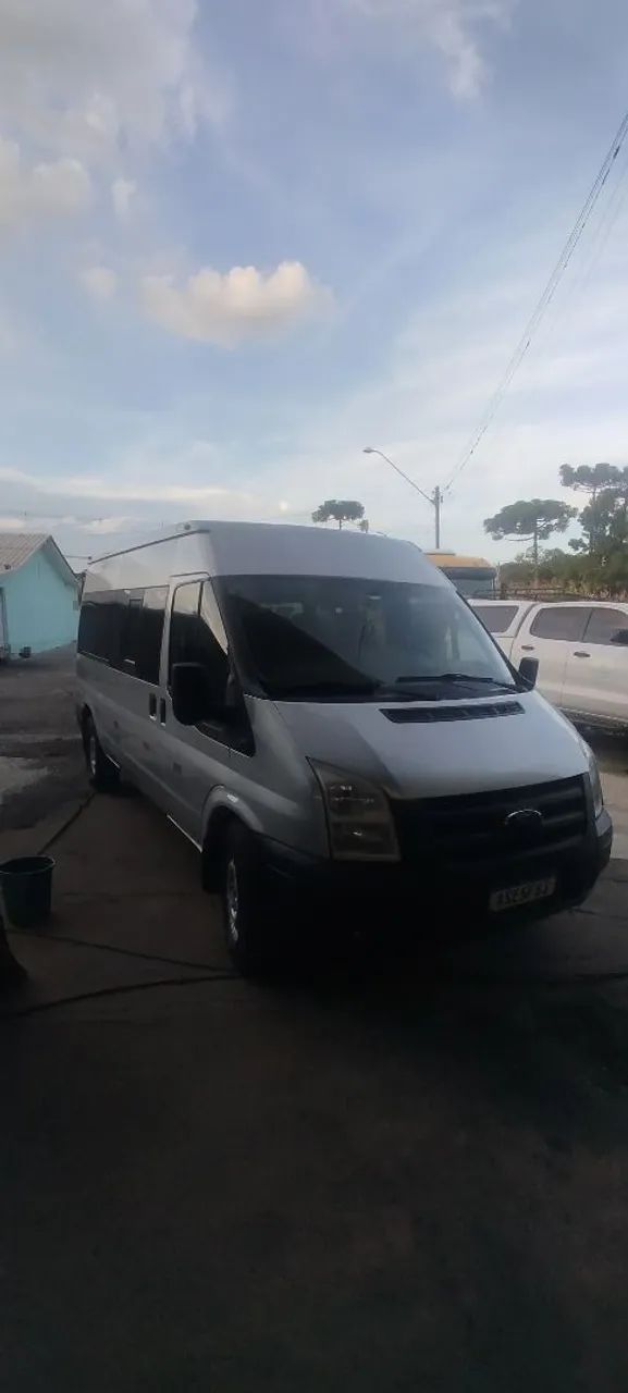 Van . trânsit. Escolar. Passageiros - Foto 4