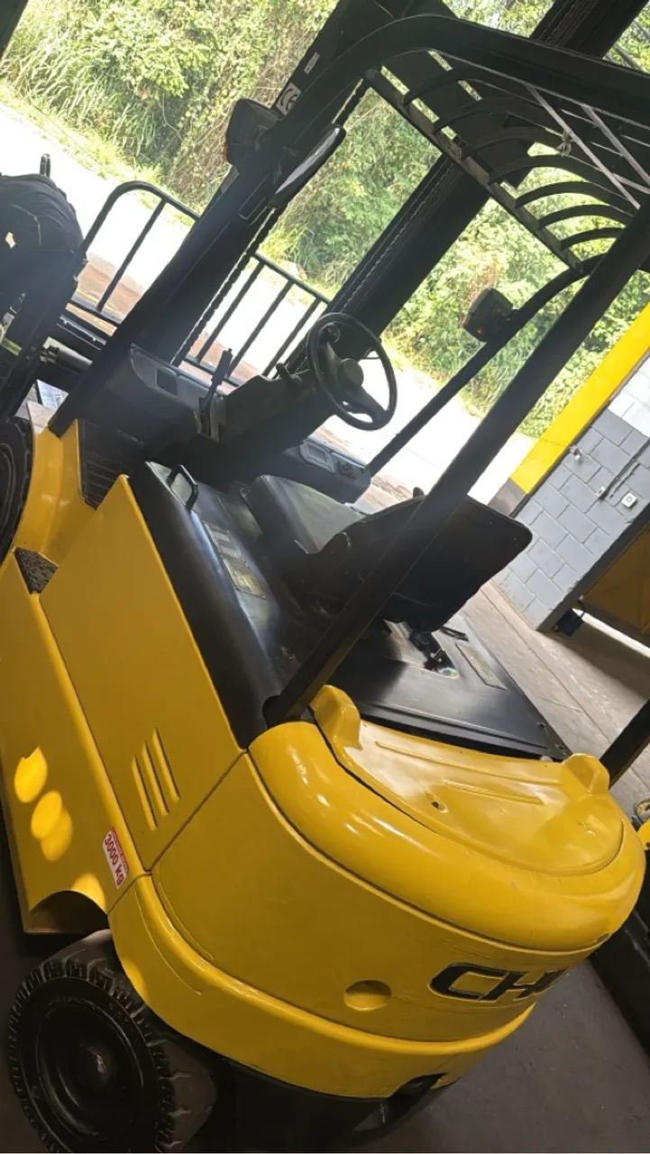 Empilhadeira CHL contrabalanceada 3TN elevação duplex 6 metros  - Foto 3