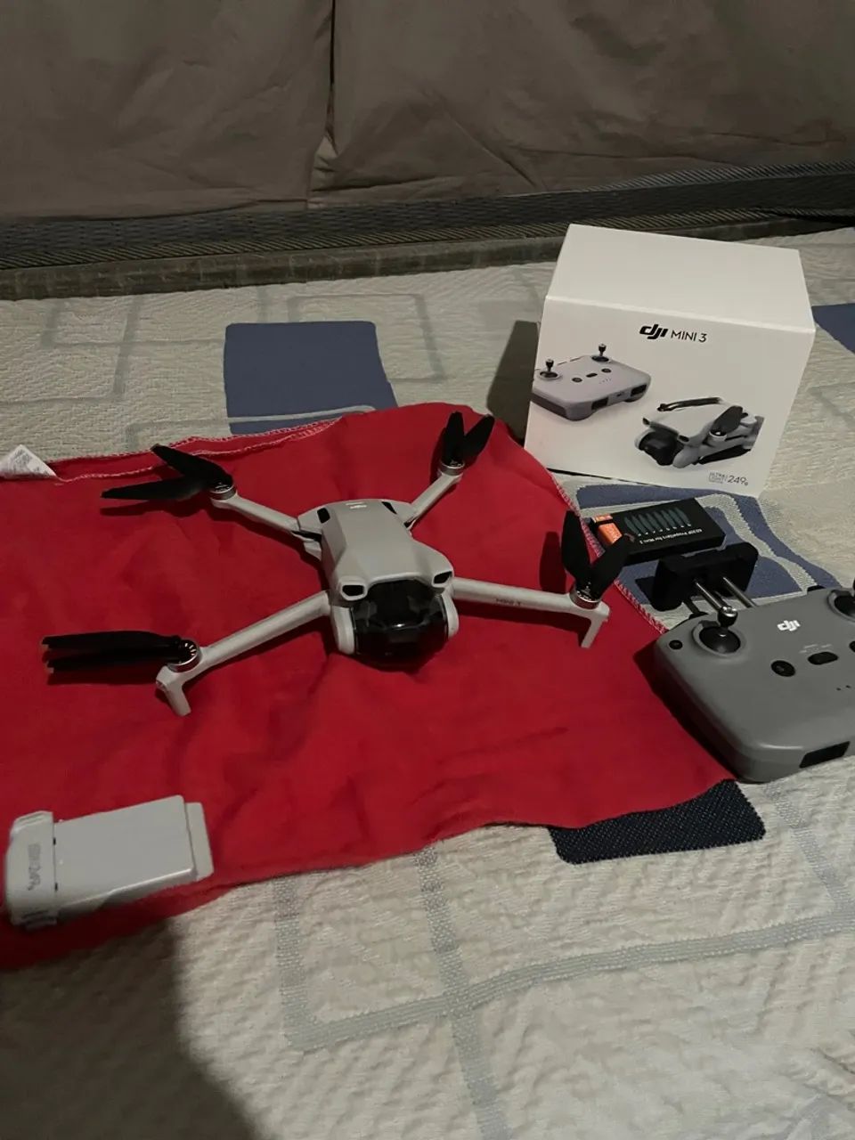 Mini 3 Dji , super conservado ( vendo ou troco por ps5 ou ps4 com torna ) 