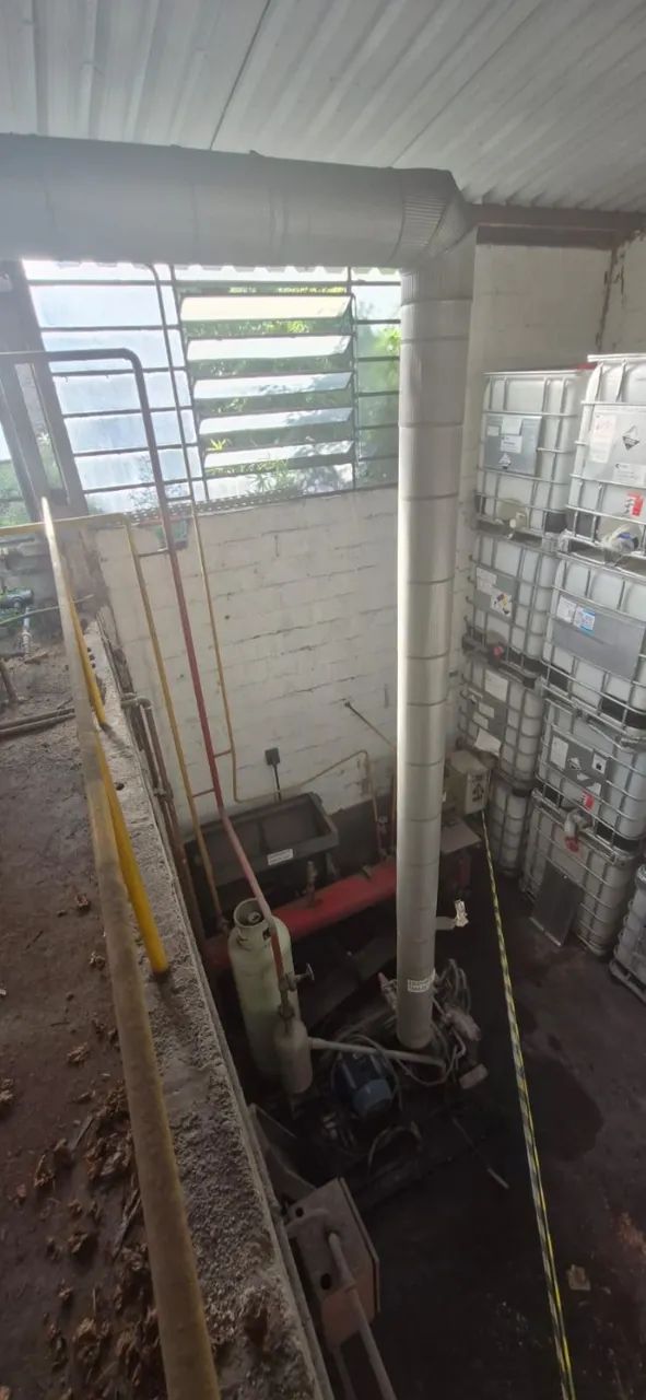 Fabrica de gelo com capacidade de 2.5 toneladas por dia (usado) - Foto 3