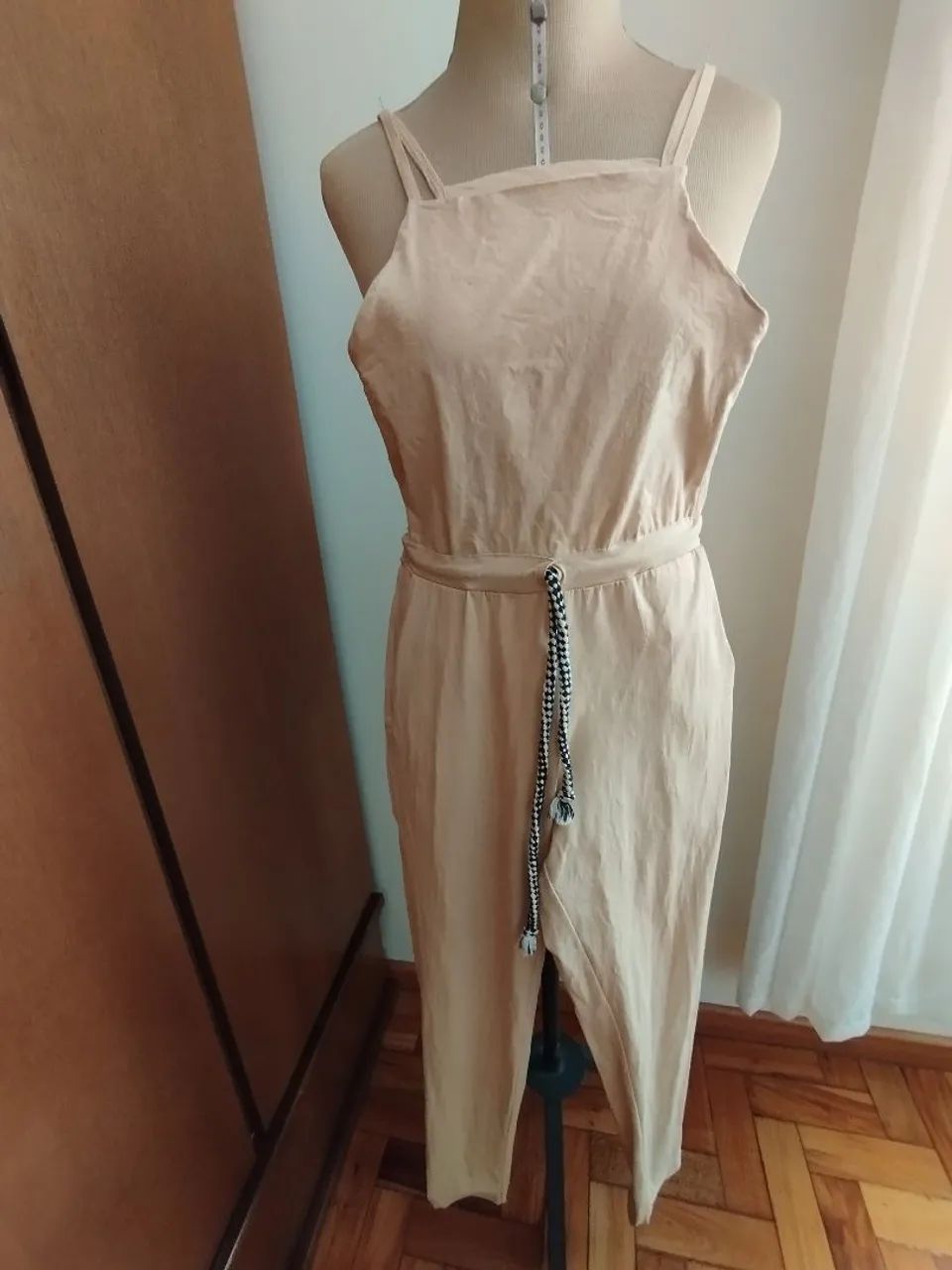 Macacão feminino bege P