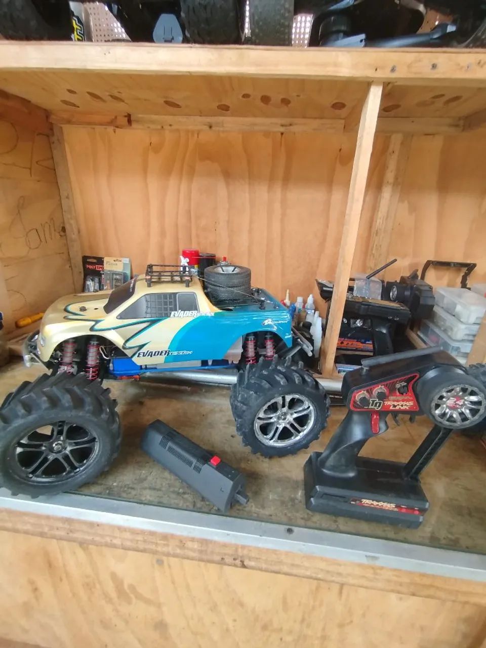 Automodelo Tmaxx Traxxas 2.5 - Foto 4