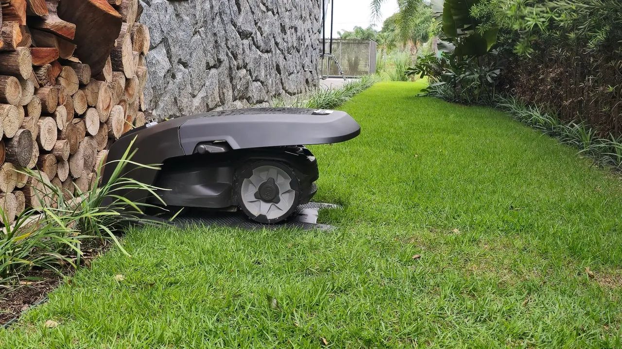 Robô Cortador de Grama Husqvarna Automower - Foto 5