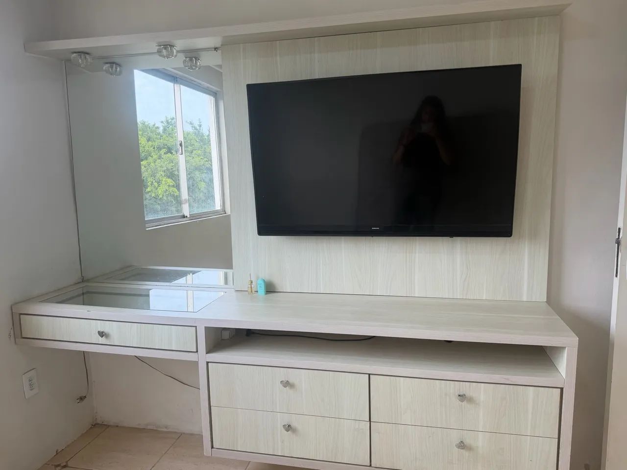 Hack suspenso com TV para quarto - Foto 3