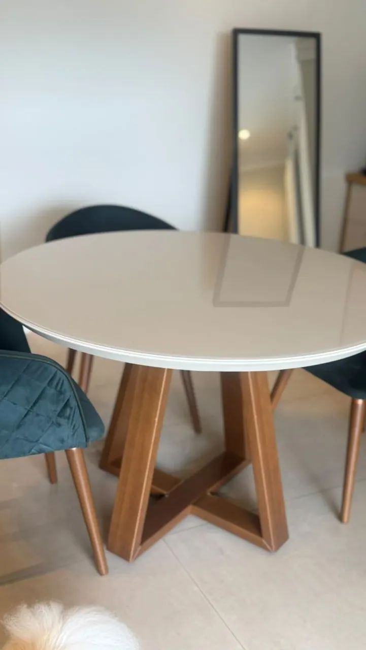 Jogo de mesa redonda com 4 cadeiras estofadas - Foto 5