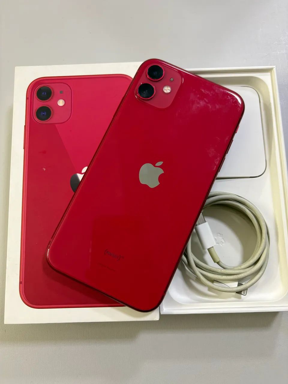 IPHONE 11 - 64GB - VERMELHO