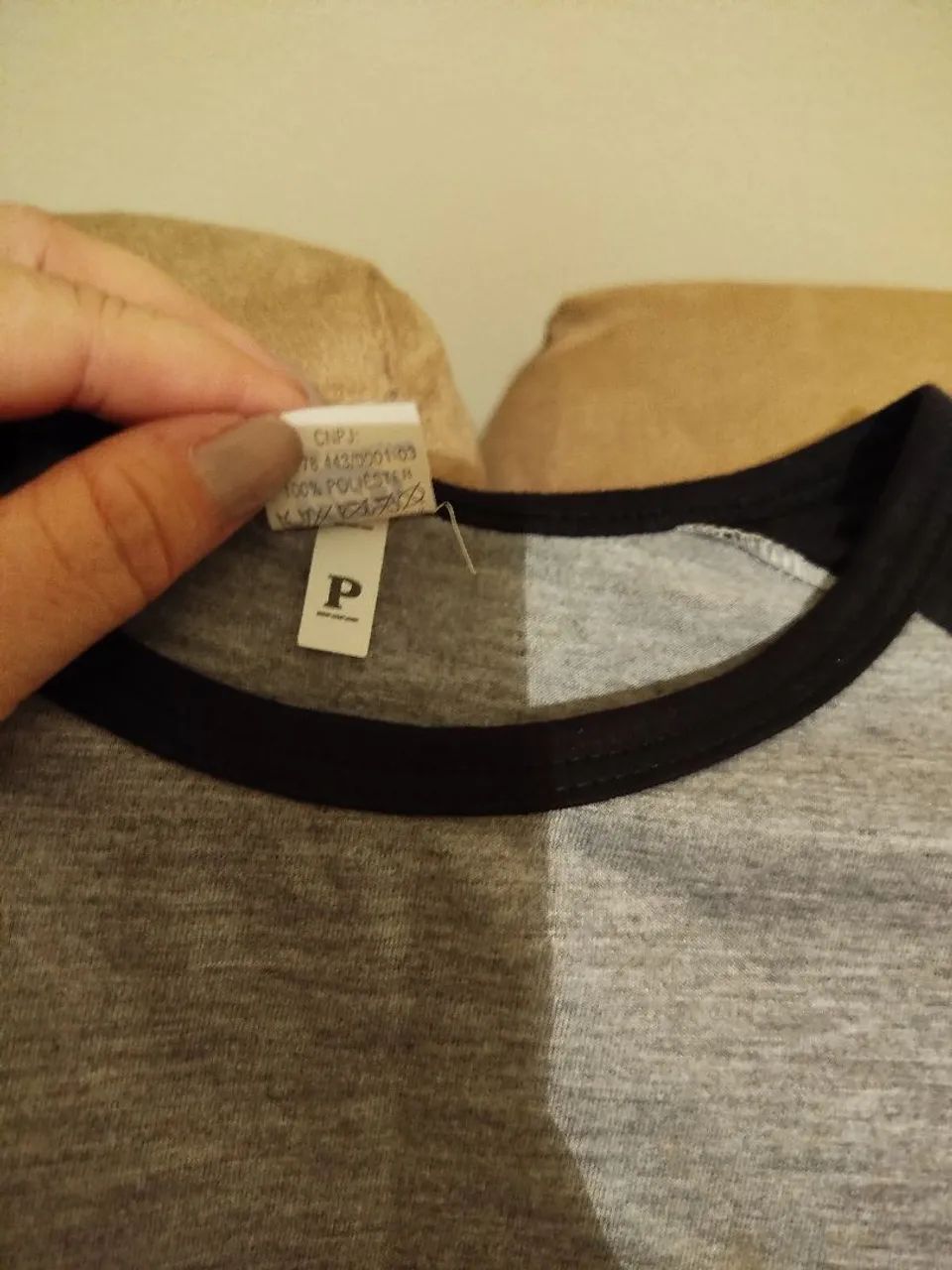 Blusa Libras Tam P. Nova  - Foto 2