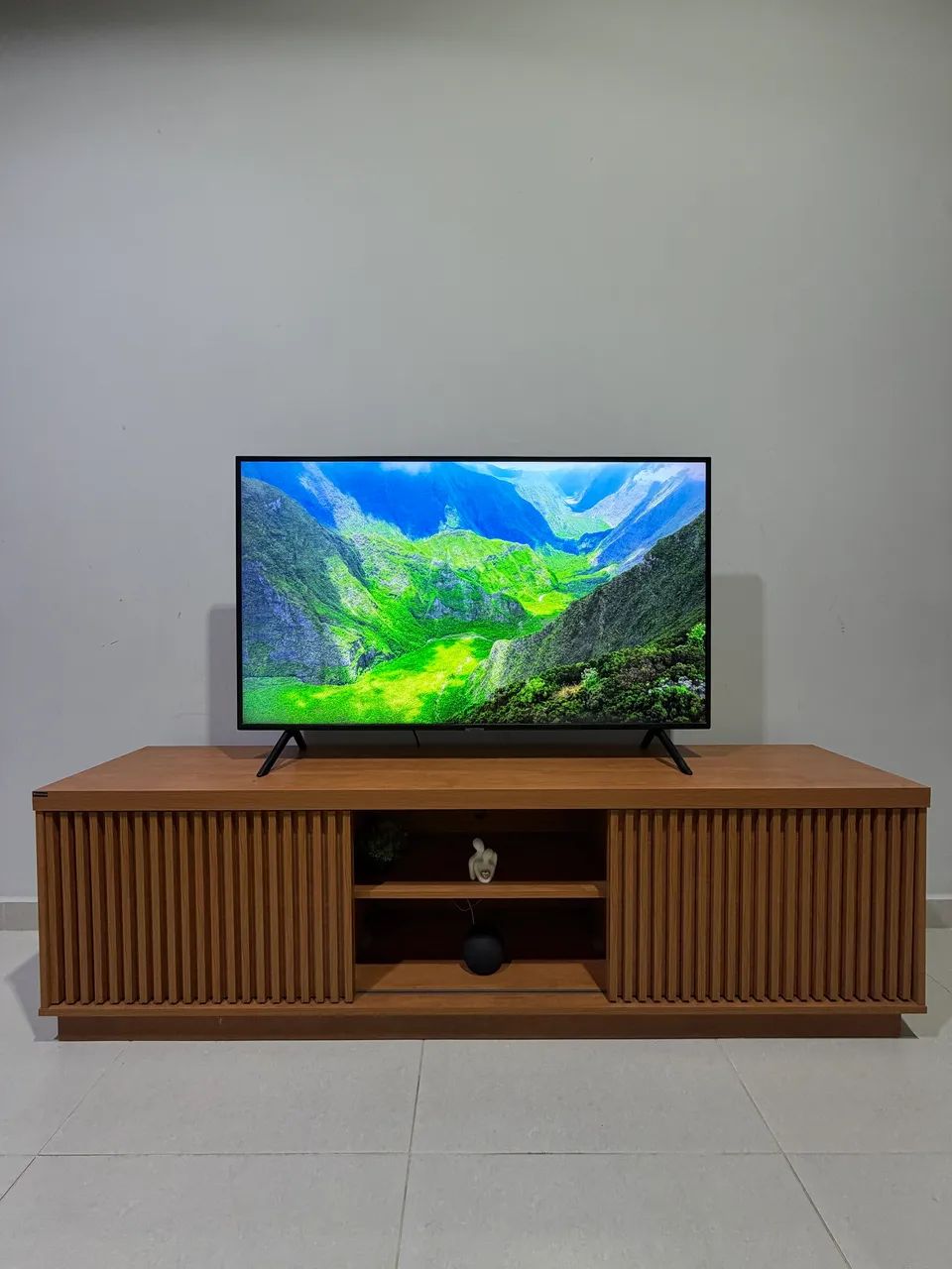 Rack pra sala + TV Samsung 4K 50 polegadas RU7100 + Alexa 5º geração  - Foto 2