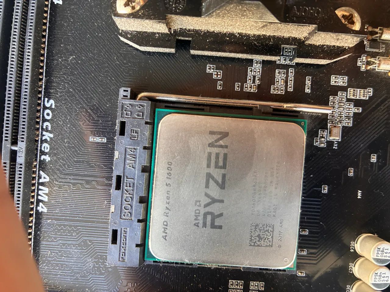 Kit Ryzen 5 1600AF + A320G + Cooler Box - Foto 3