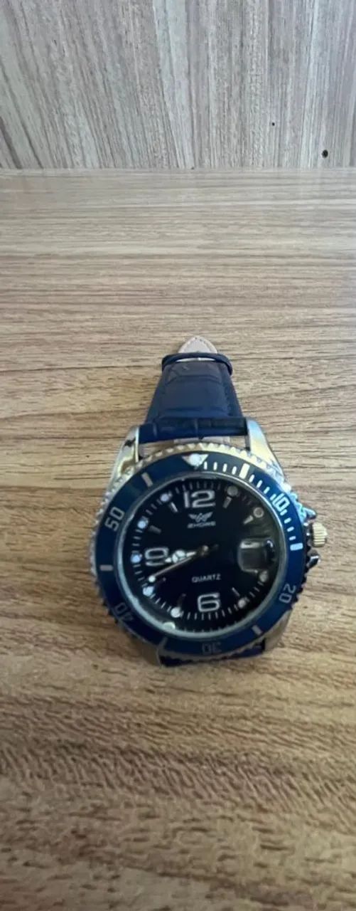 Relógio  com pulseira de couro  - Foto 4