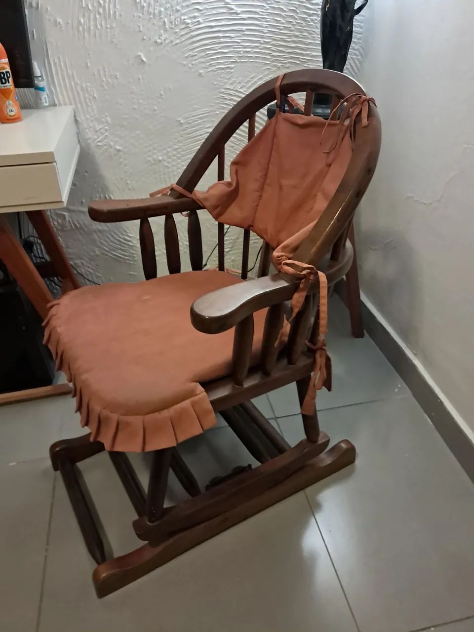Cadeira de balanço - vendo - Foto 5