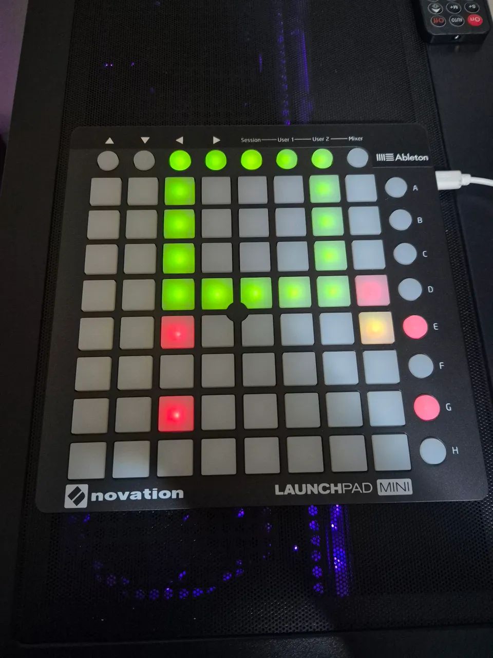 Novation Launchpad Mini MK2 - Completo na Caixa | Aceito Trocas - Foto 4