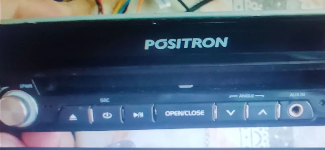 Rádio pósitron, lê anúncio  - Foto 2