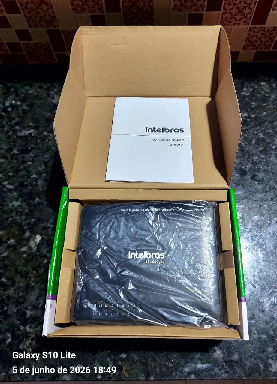NOVO SEM USO - Switch Intelbras SF 1600 Q+ 16 Portas Fast Ethernet
