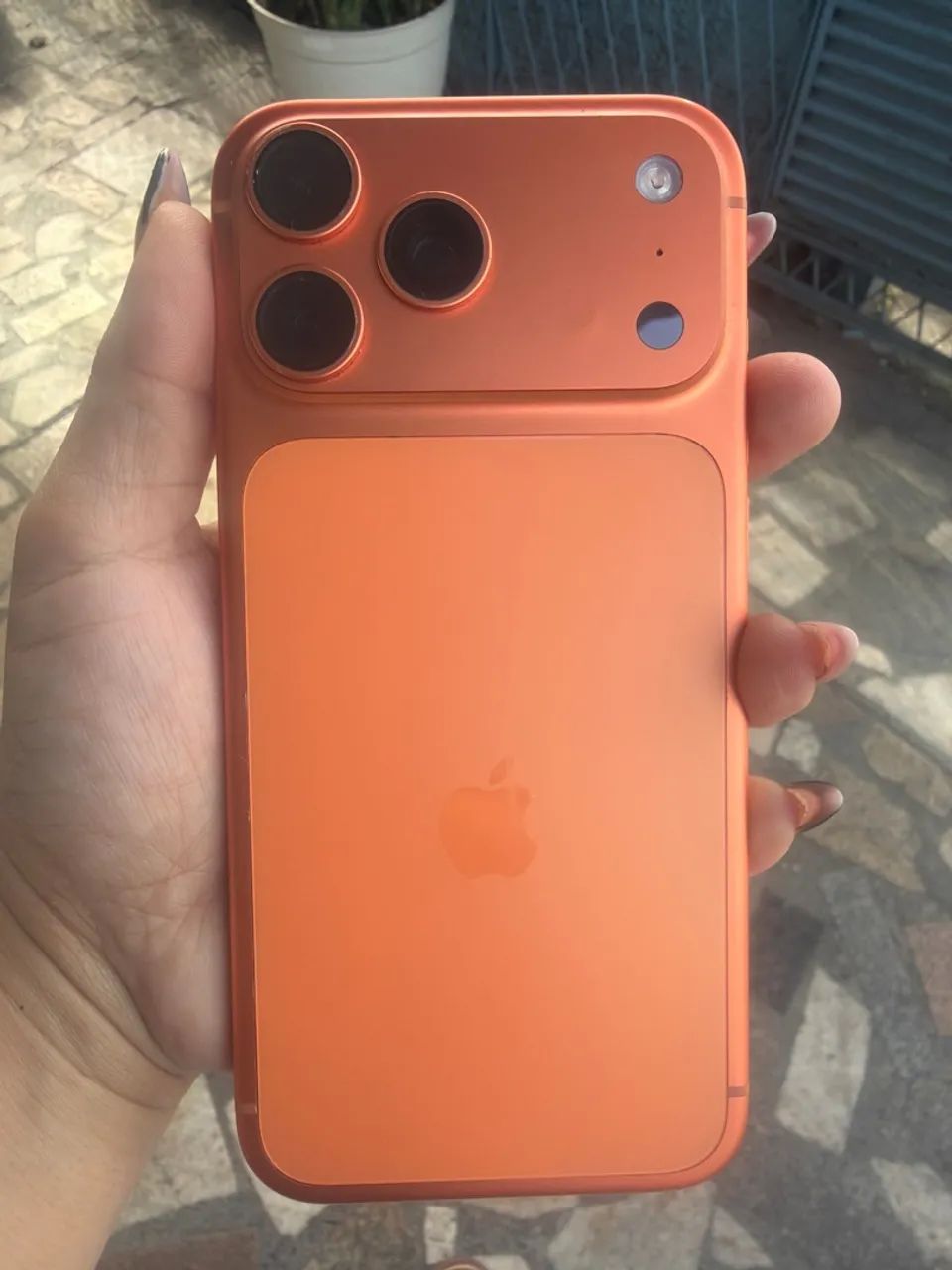 IPHONE 17 pro max laranja 256gb - Foto 2