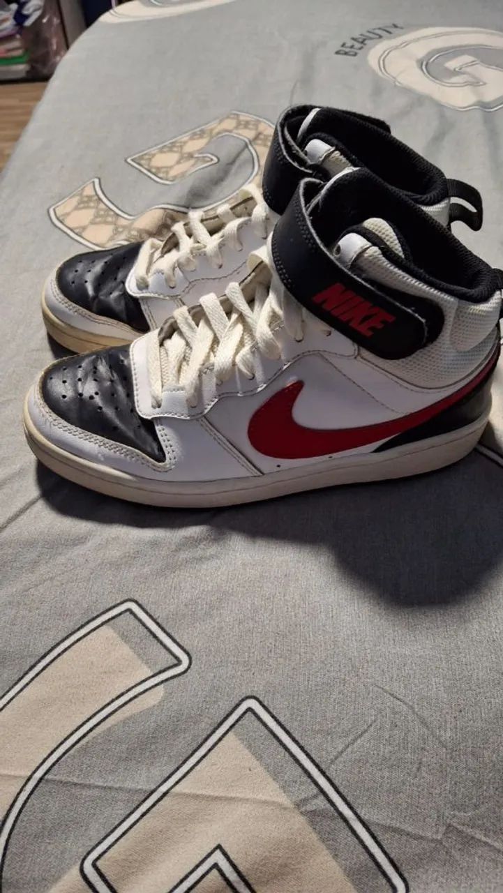 Vendo botinha nike - Foto 2