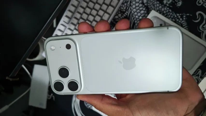 ? OPORTUNIDADE IMPERDÍVEL! iPHONE 17 PRO MAX SILVER - 256GB ? - Foto 3