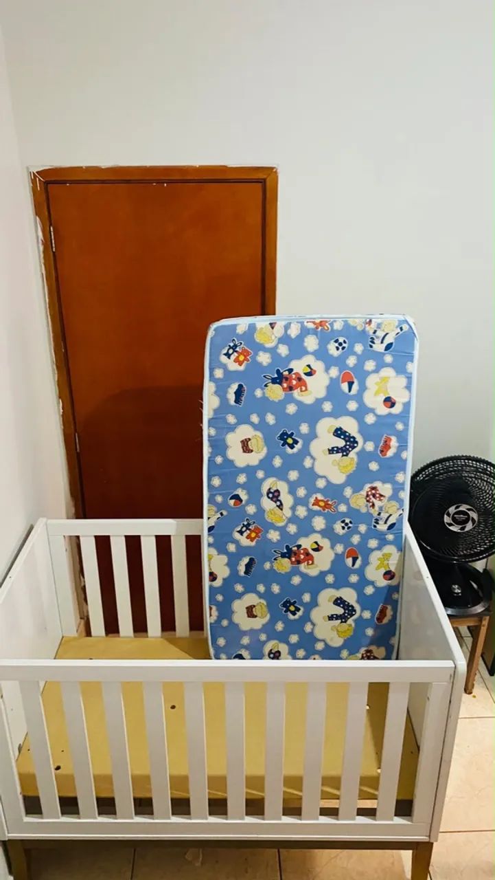 berço com colchão 
