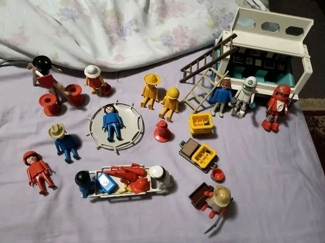 lote playmobil nave espacial e diversos - Foto 5