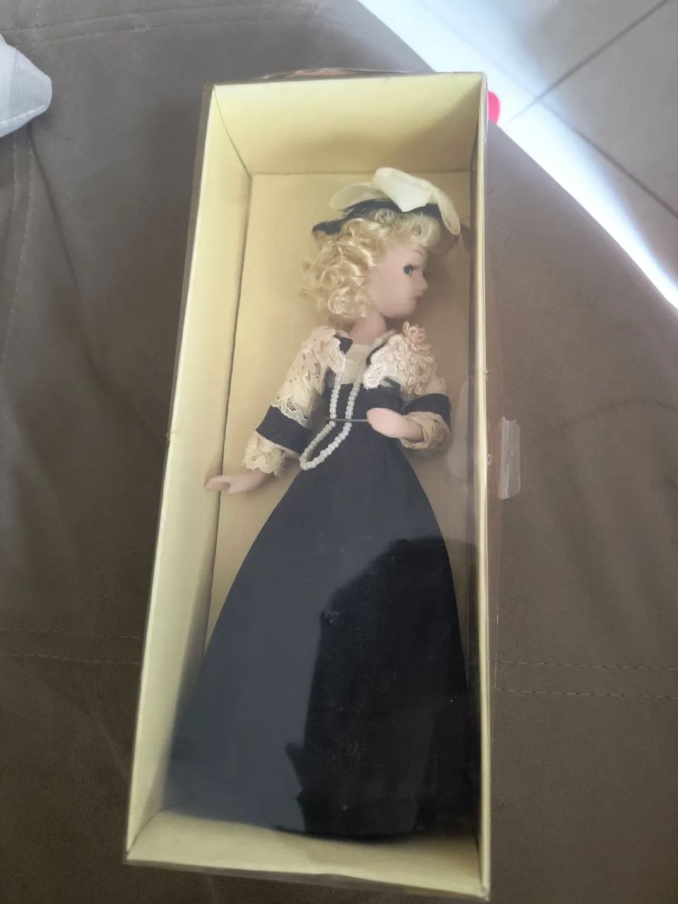 Damas da época boneca porcelana  - Foto 2