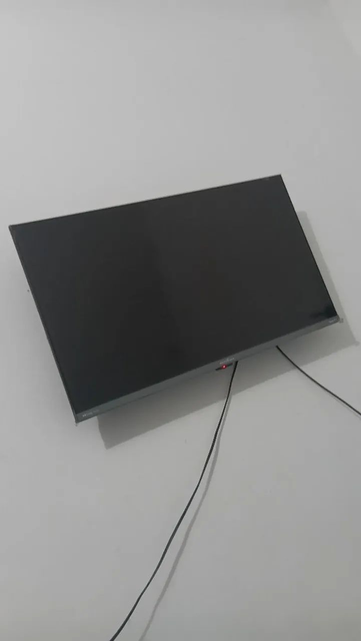Vendo Smart TV 32°Funcionalidade perfeita.