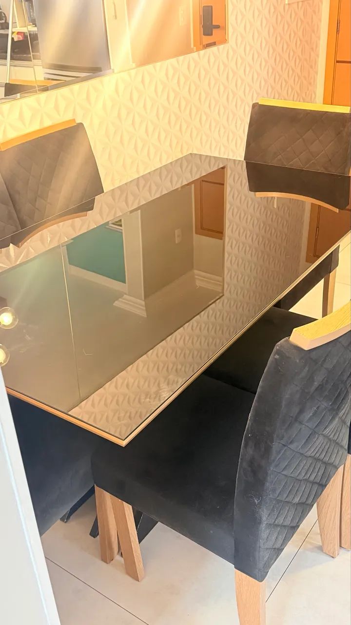 Mesa de vidro com 6 cadeiras  - Foto 4