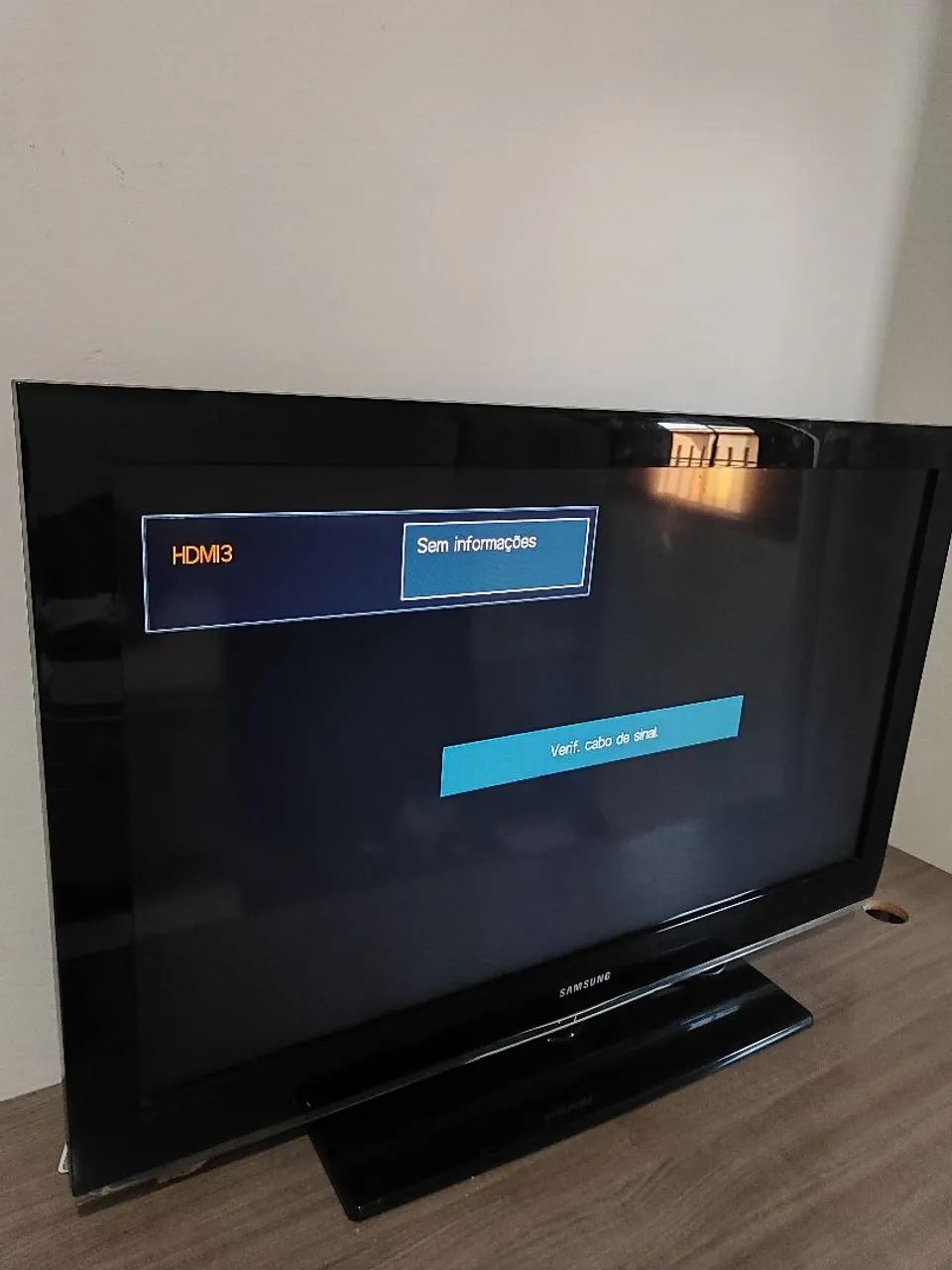 Tv Samsung 47 polegadas funcionando normalmente  - Foto 3