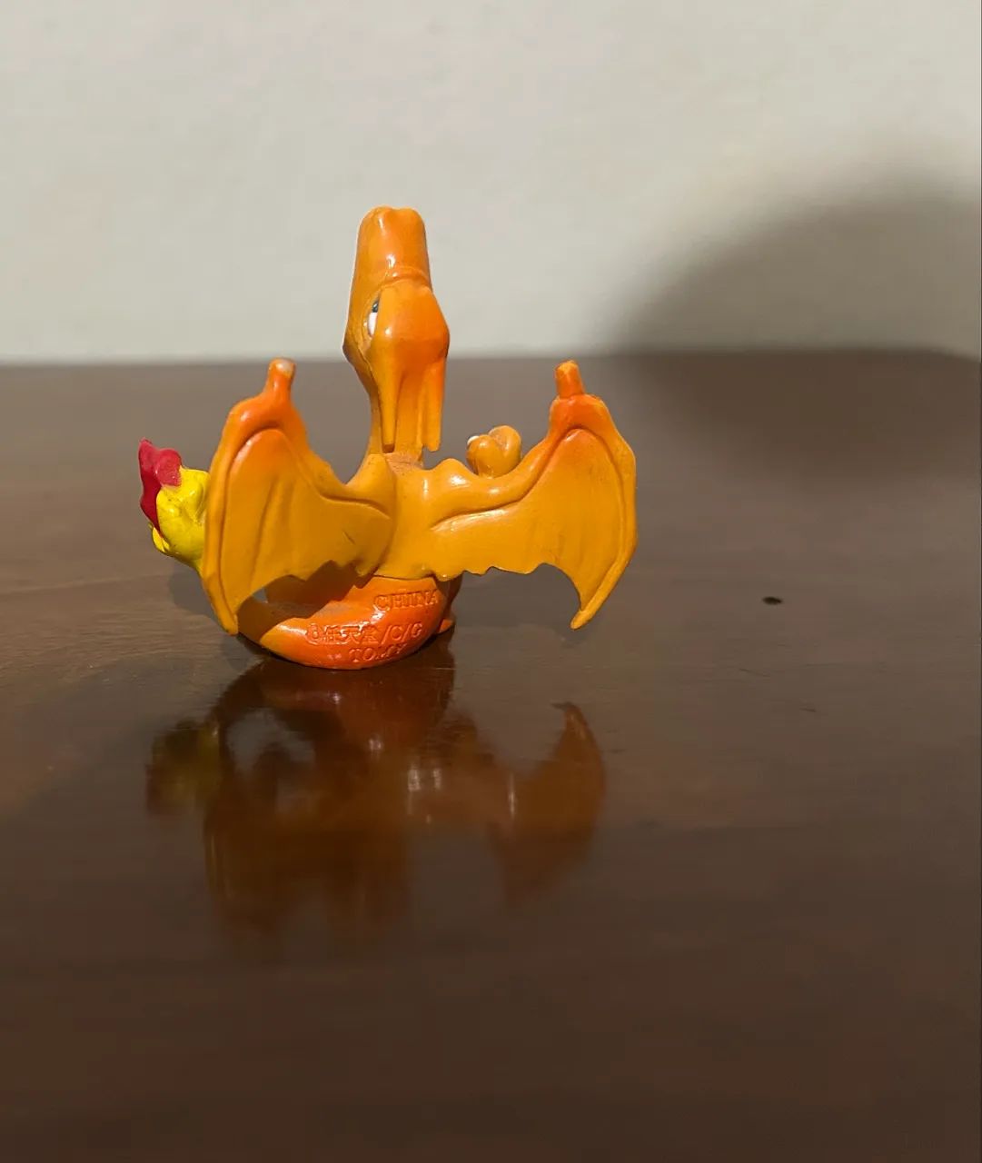 Miniatura Charizard Tomy Antiga 415081899072563201