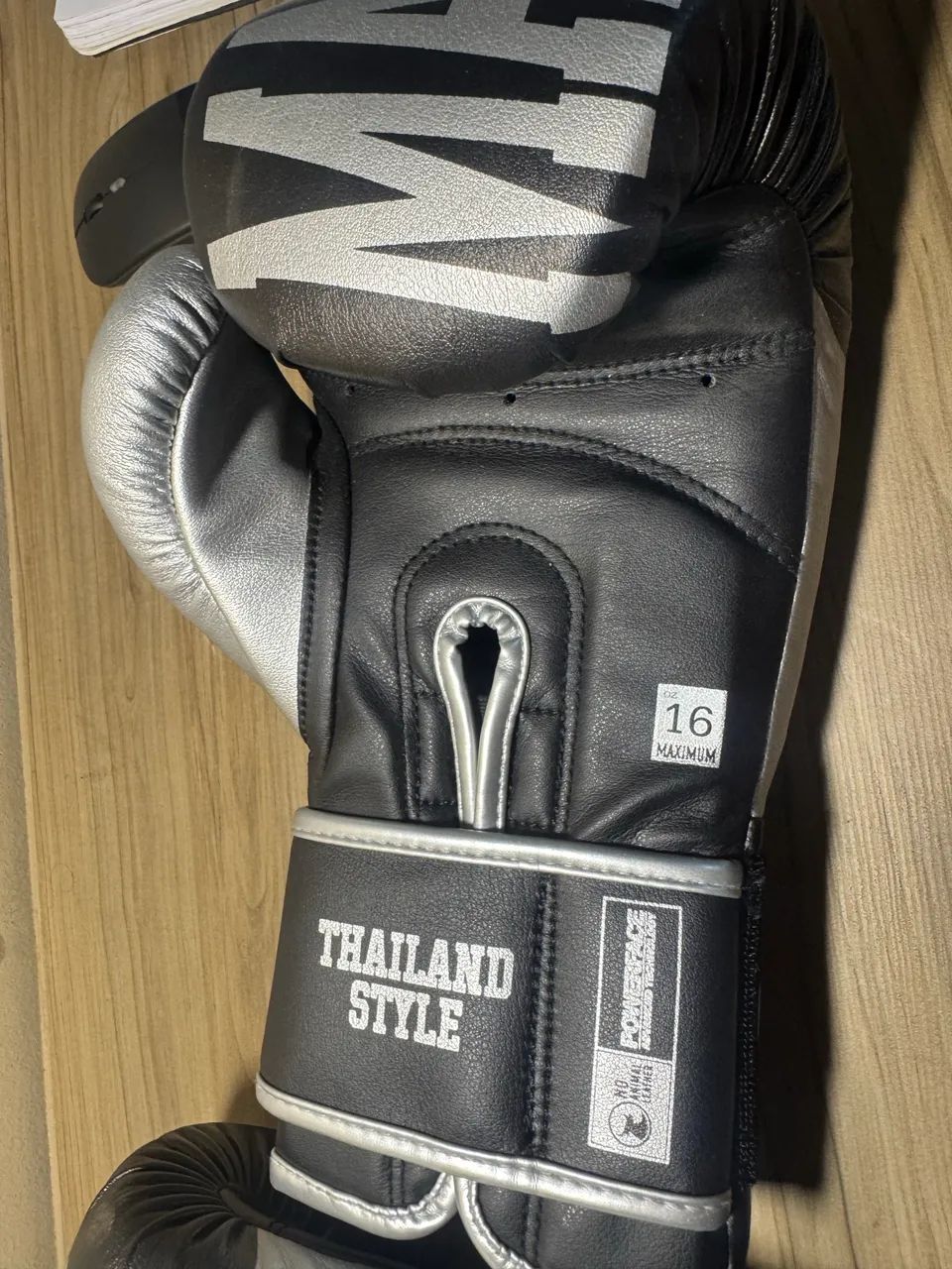 LUVA DE BOXE PROFISSIONAL MAXIMUM 16OZ POWER FACE MICRO FIBRA - Foto 3