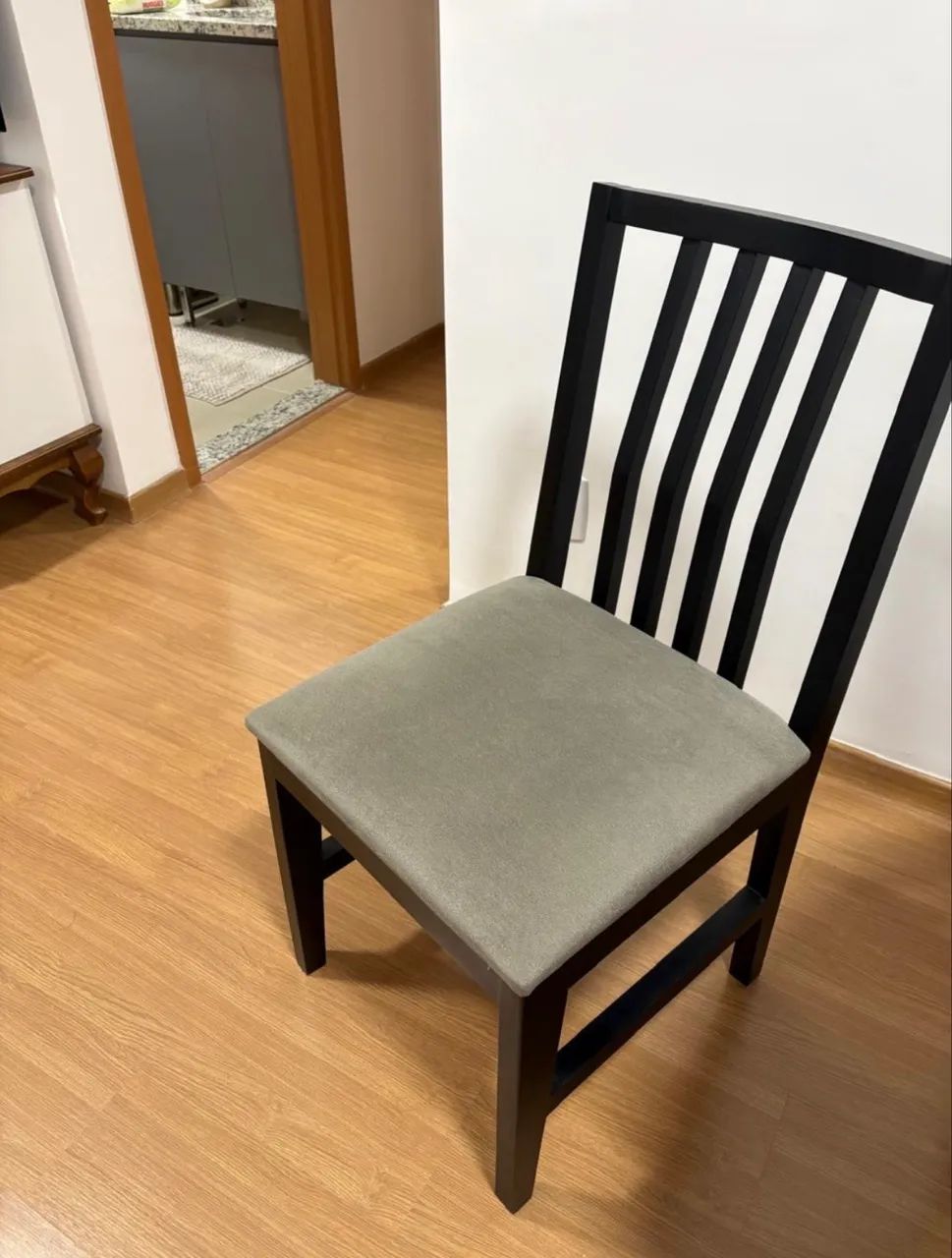 Mesa com 4 cadeiras  - Foto 4