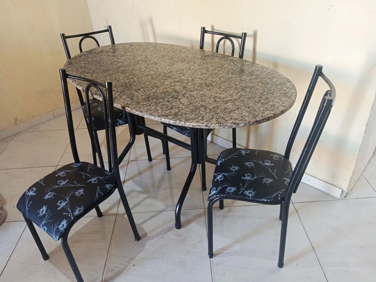 mesa faço entrega imediata 