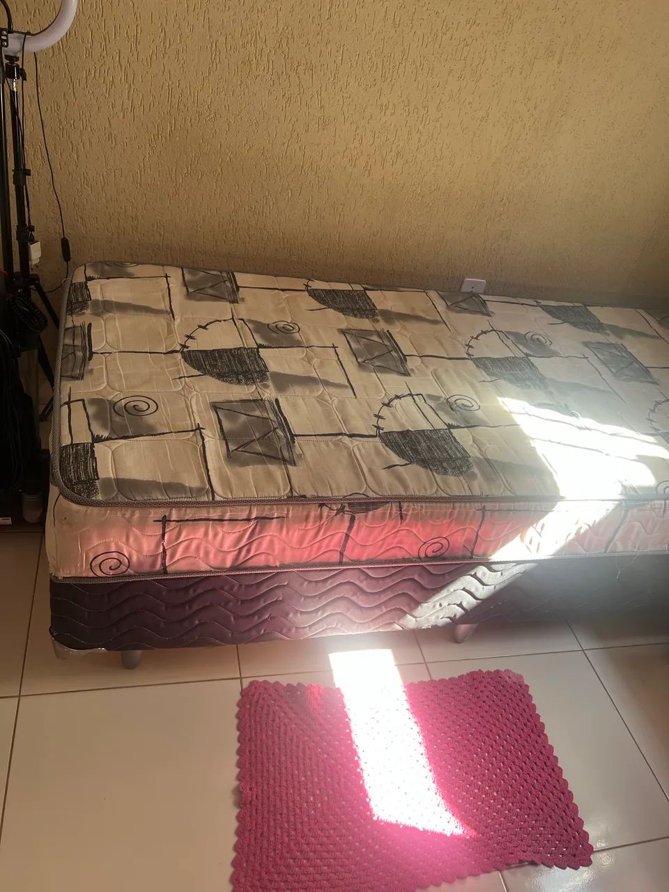 Cama de solteiro 